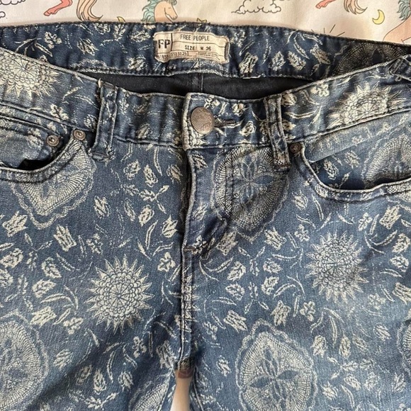 Free People Skinny Boho Jeans with Floral Embroidery - Picture 4 of 4